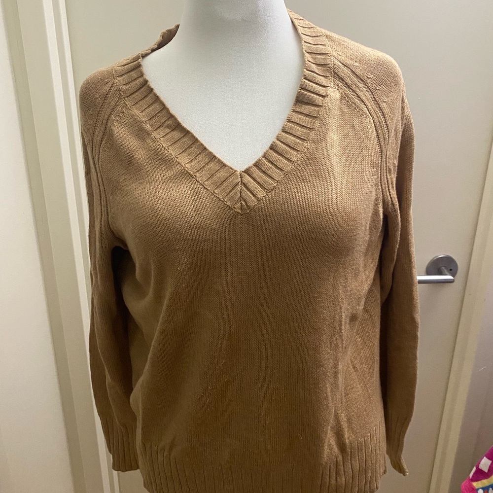 Old navy V-Neck Tan knit Sweater